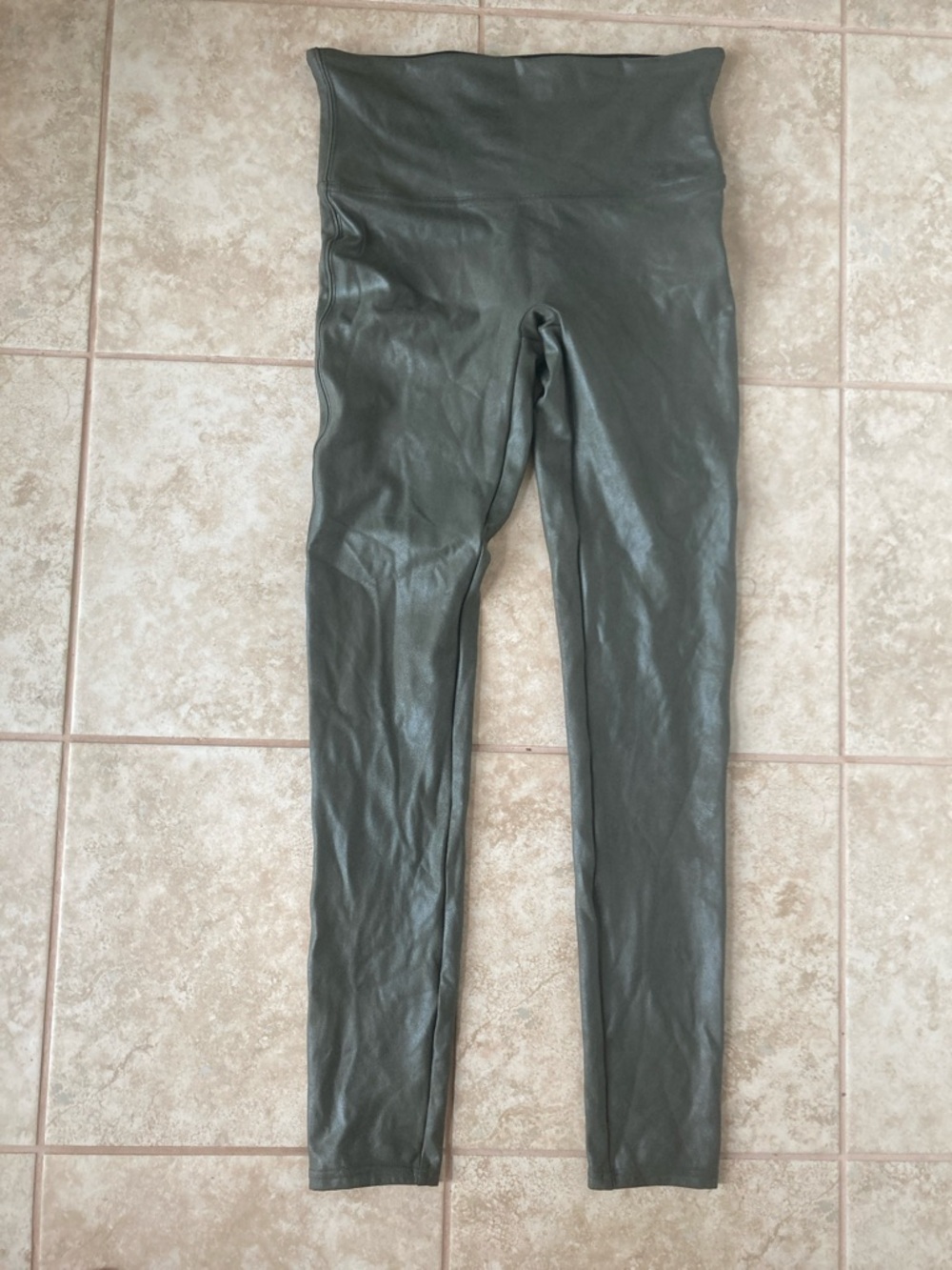 SPANX Black High-Waist Shaping Leggings with Red Tag